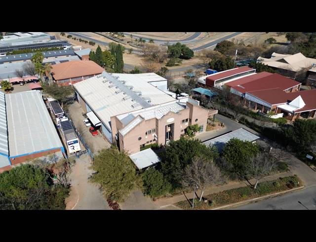 1,760M² WAREHOUSE TO LET IN KYALAMI